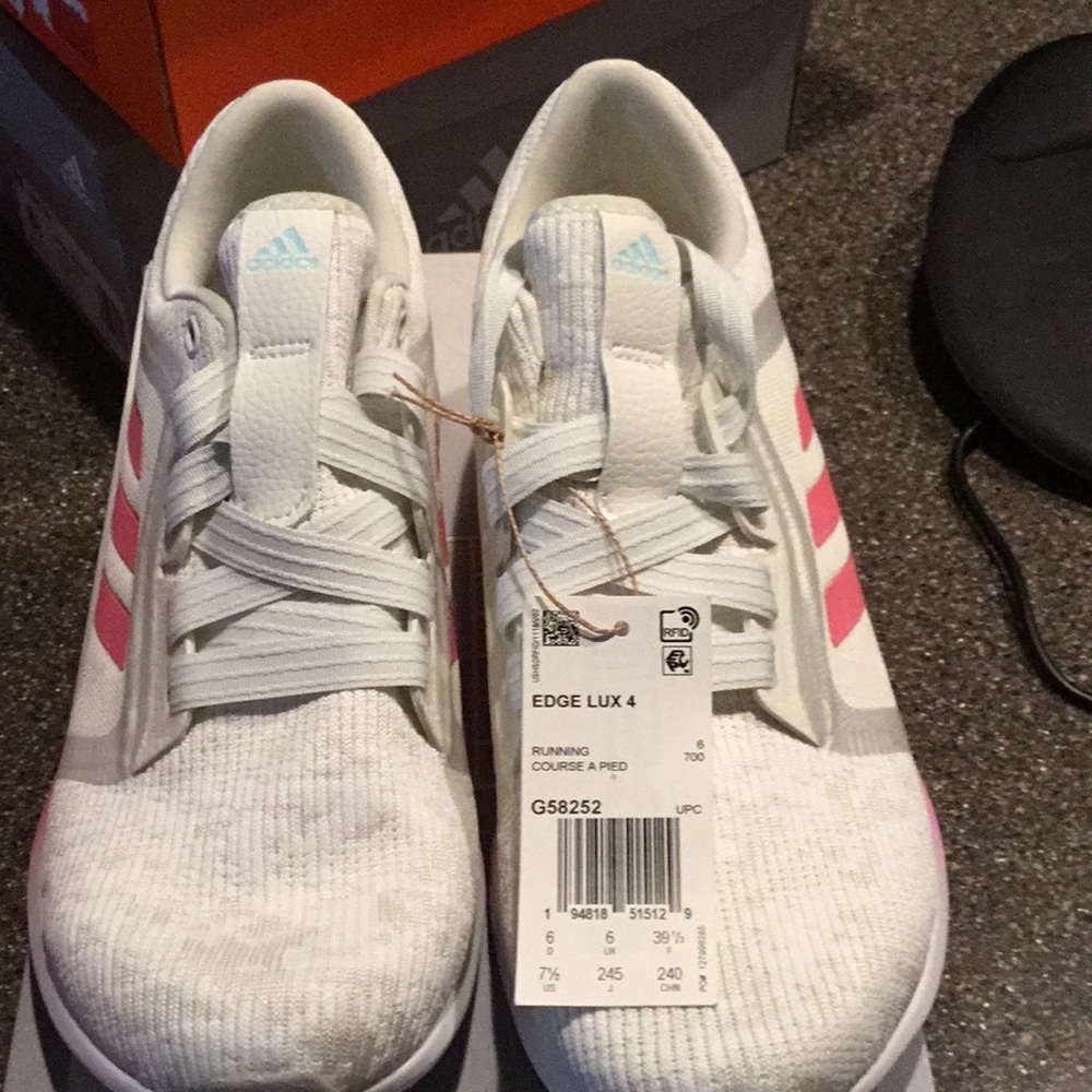 Brand New Wmns  Adidas Edge Lux 4